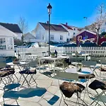 Hotel Nevlunghavn Gjestgiveri *