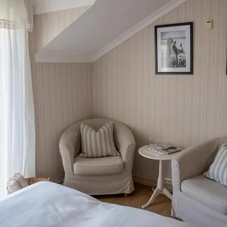 Hotel Nevlunghavn Gjestgiveri *