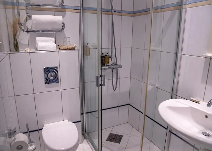 Nevlunghavn Gjestgiveri Hotel