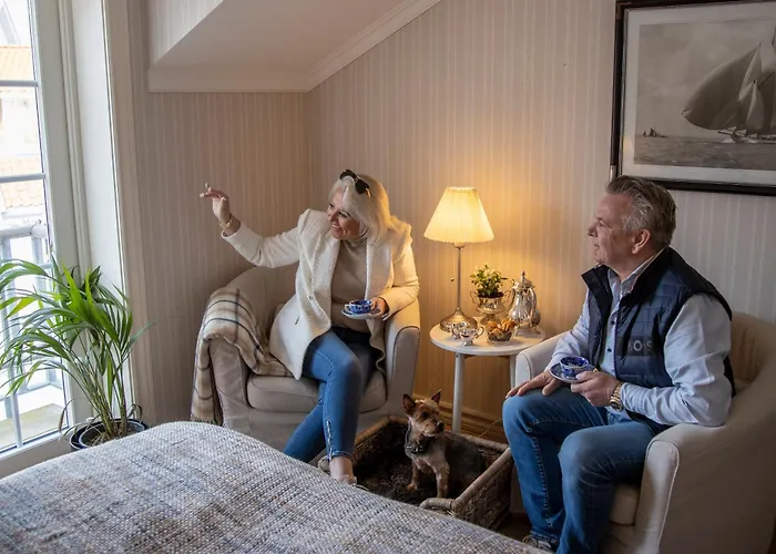Hotel Nevlunghavn Gjestgiveri