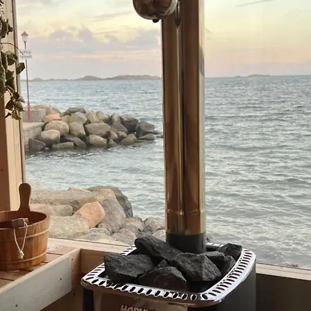 Nevlunghavn Gjestgiveri Hotel